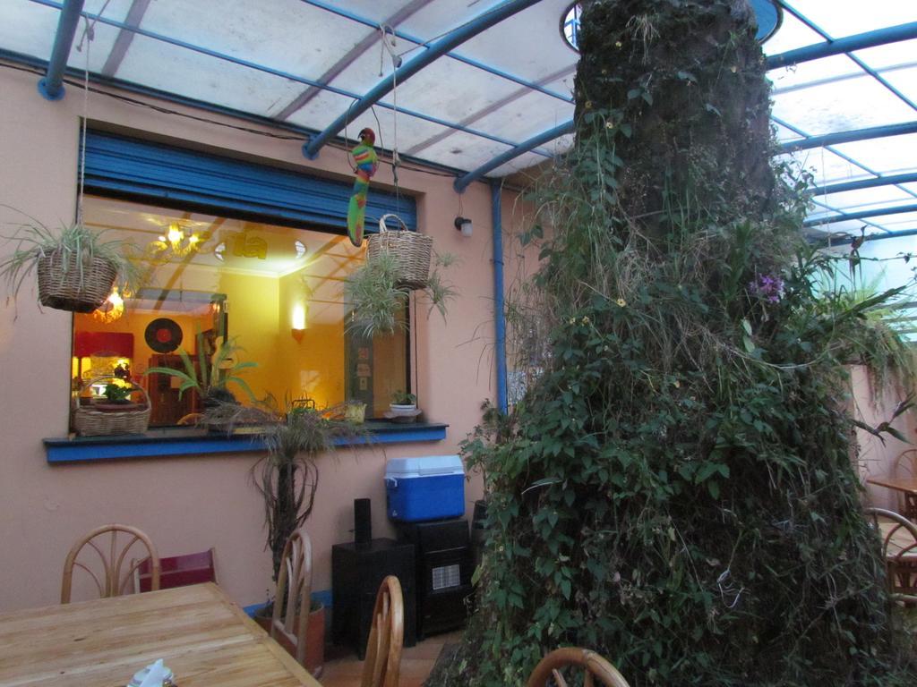 Casa Helbling Hotel Quito Exterior photo